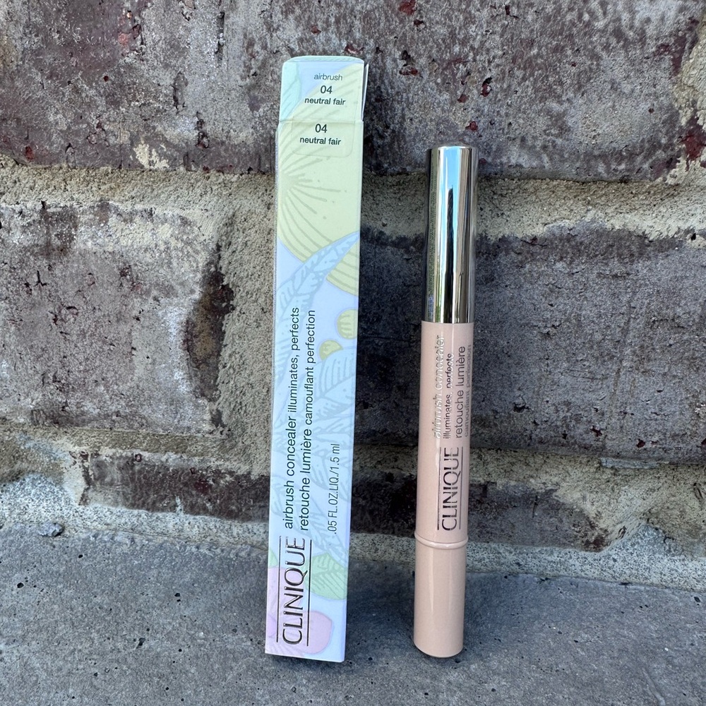 CLINIQUE AIRBRUSH CONCEALER ( 04 NEUTRAL FAIR ) NEW IN BOX DISCONTINUED